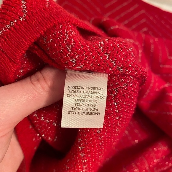 CHARMING Charlie Sweater - Picture 9 of 12